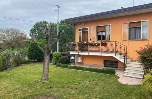Rosolina Apartamento | Casa Giorgia welcomes you to the greenery of the Delta with its relaxing quietness