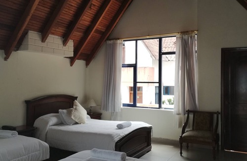 Baños de Agua Santa Hotel | Casa Giralda