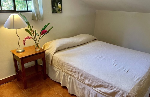 Boaco Cama Y Desayuno | Casa Girasol Hospedaje y Tours
