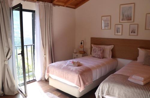Sao Vicente Casa | CASA GIRASSOL " uma Janela para o Nascer do Sol "