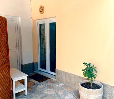 Banzao Casa | Casa Girassol with a beautiful private Pool and Garden