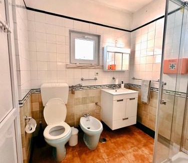 Banzao Casa | Casa Girassol with a beautiful private Pool and Garden