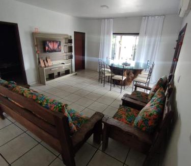 Ubatuba Casa | Casa grande, 700m da praia, São Francisco do Sul - SC
