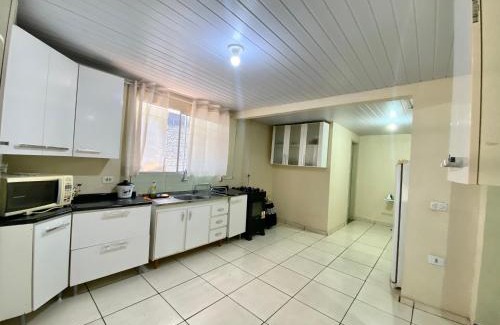 Vila Yolanda Casa | Casa Grande com 2 quartos e 1 suíte