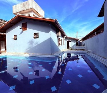 Lazaro Casa | Casa grande com piscina churrasqueira e garagem Praia do Lázaro Ubatuba