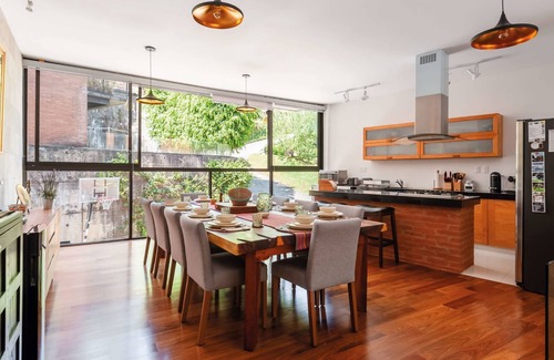 Valle de Bravo Apartamento | Casa Grande: Espectacular Casa en Avándaro