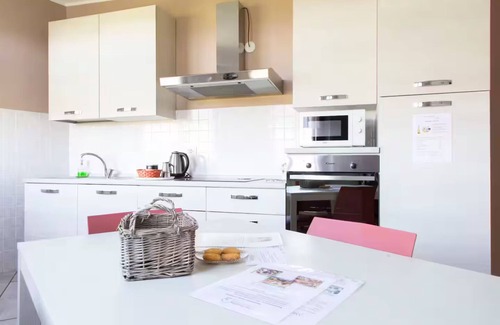 Portacomaro Apartamento | Casa Graziella - red apartment with a view