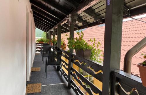 Lupeni Cama Y Desayuno | CASA GRETA