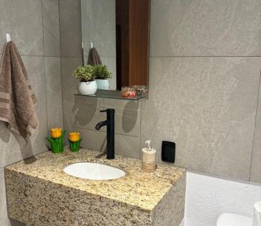 El Santuario Casa | Casa Guaria Morada