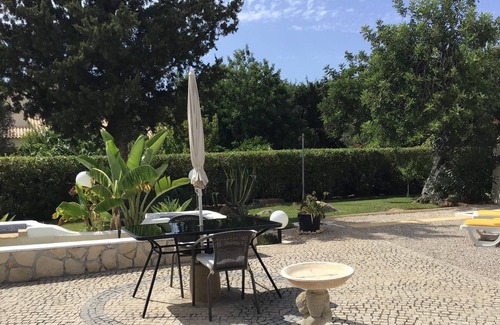 Boliqueime Cabaña | Casa Hibiscus great value family break private garden pool 10 mins to the beach