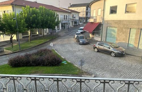 Parede Apartamento | Casa Histórica T2 no Centro de Vila de Cinfães