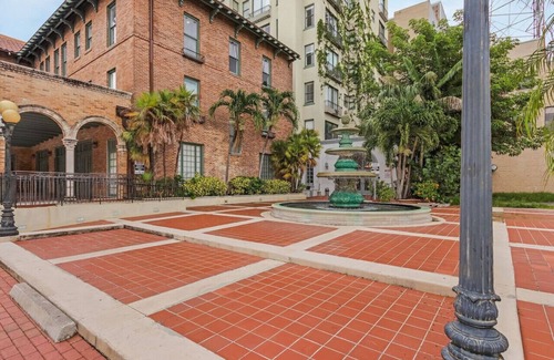 Downtown Historic District Apartamento | Casa Historia: Sleek 2B apt UNIQUE spot downtown