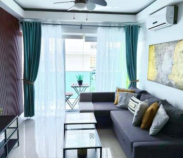 Bella Vista Apartamento | Casa HJP - Rooftop Pool, Gym, Balconies,