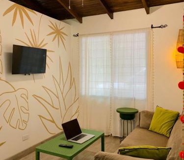 Paraíso Casa | Casa Hoja Eco-Cabina Surf House