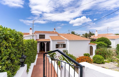 Cala en Porter Villa | Casa Honiol: Gran y privada villa con vistas al mar
