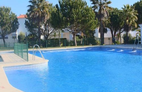 Chiclana de la Frontera Chalet De Esquí | Casa Hortensia