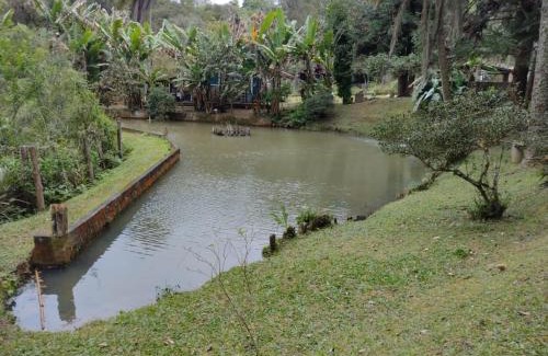 Itapevi Chalet De Esquí | Casa hospedagem rural em São Roque