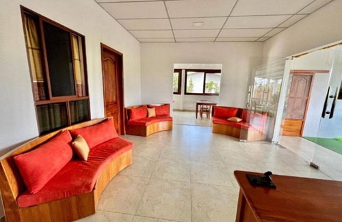 Puerto Villamil Casa | Casa Hospedaje Punta Arena