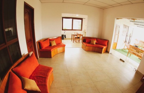 Puerto Villamil Casa | Casa Hospedaje Punta Arena