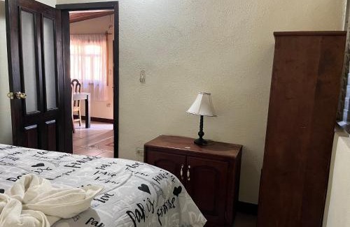 San Juan La Laguna Apartamento | Casa I’x (Jaguar)
