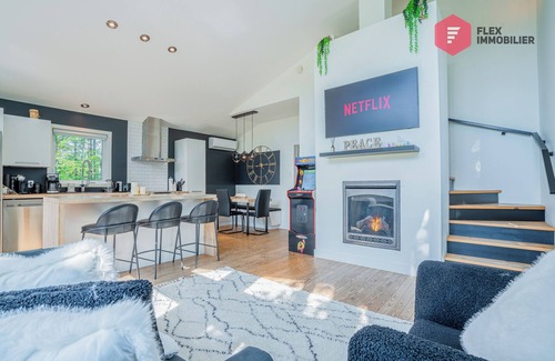 Pont-Rouge Chalet De Esquí | ⭐ Casa Ibéricos en Portneuf 🌞 SPA Piscina Sauna ⭐