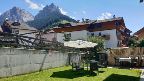 San Giovanni di Fassa Apartamento | Casa Il Giardino