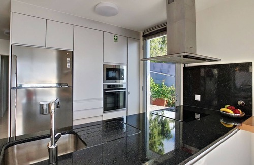 Arco da Calheta Casa | Casa Inês by LovelyStay