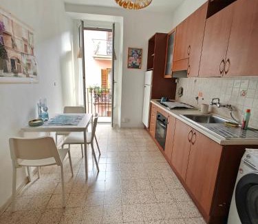 Fondi Apartamento | Casa in Centro