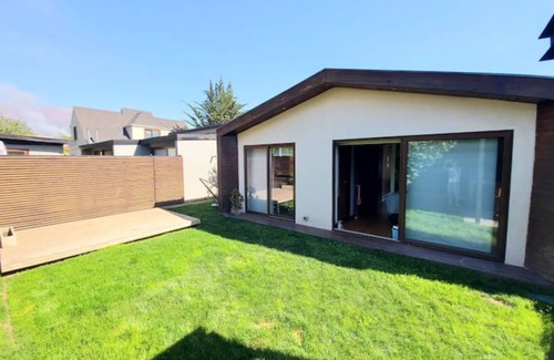 Apoquindo Casa | Casa in Las Condes - Quincho, close to Metro