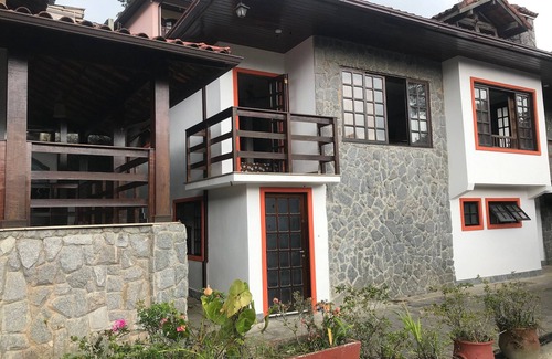 Petropolis Cabaña | Casa Indaiá