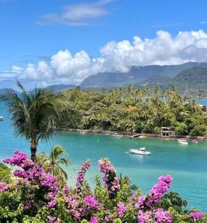 Cambaquara Casa | Casa inteira com vista para o Mar a 80 Mt da Praia