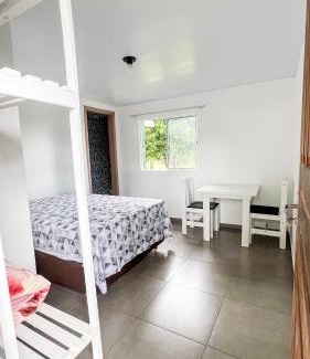 Riviera Casa | Casa inteira em chácara, 20 min centro.