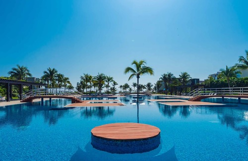 Puerto Juarez Condominio | Casa Iris 2 Bedroom Condo by Redawning