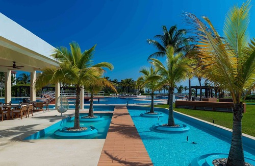 Puerto Juarez Condominio | Casa Iris 2 Bedroom Condo by Redawning