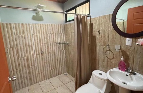San Isidro de El General Casa | Casa Jade PZ