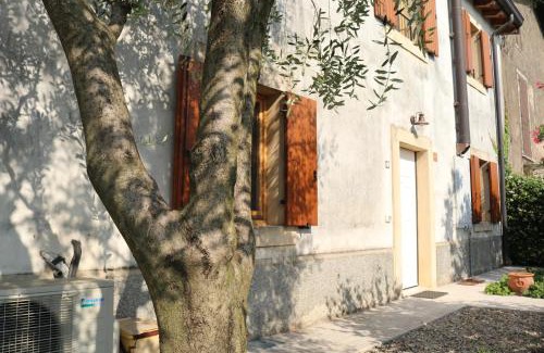 Borgo Milano Apartamento | Casa Jasmin, 2 floors, private garden