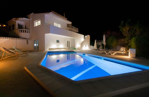 Luz Casa | Casa Joanna