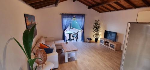 Guía de Isora Casa | Casa Joy