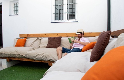 Ciudad Jardin Casa | Casa Juan Breva con "patio andaluz" en la ciudad.