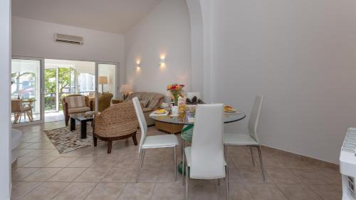 Vale do Garrao Apartamento | Casa Julia - Dunas Douradas