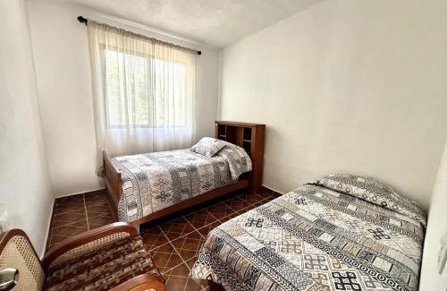 Armadillo de los Infante Casa | Casa Junípero