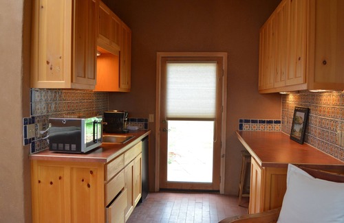 Arroyo Seco Casa | Casa Kachina and Guest House in Beautiful Los Altos Great Mountain Views