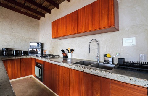 Punta Veleros Casa | Casa Kahu by Wynwood House