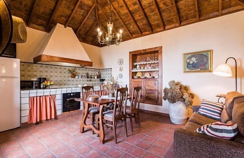 Los Quemados Cabaña | Casa Los Melindros con vistas al mar y los volcanes