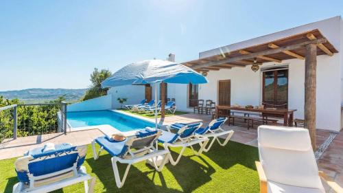 Trapiche Casa | Casa La Estrella Azul Vélez-Málaga by Ruralidays