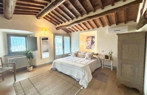 Camucia Casa | Casa La Fonte by PosarelliVillas