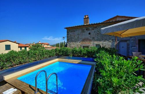 Camucia Casa | Casa La Fonte by PosarelliVillas