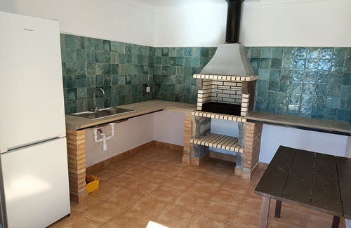 Alora Cabaña | Casa La Fuente ideal para familias con piscina y barbacoa