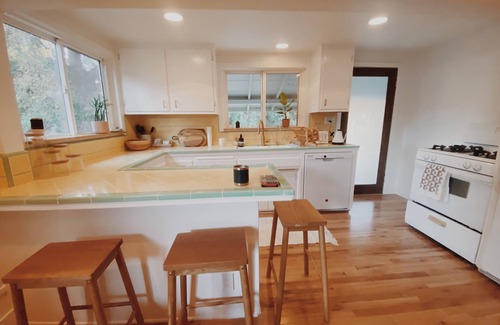 Meiners Oaks Casa | Casa la Luna - a peaceful and modern rustic cottage in Ojai