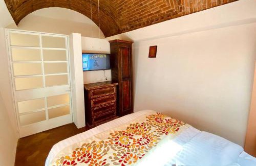 Colonia San Antonio Apartamento | Casa La Luz #2 Private One- bedroom Apartment with Full Kitchen and Private Roof Terrace